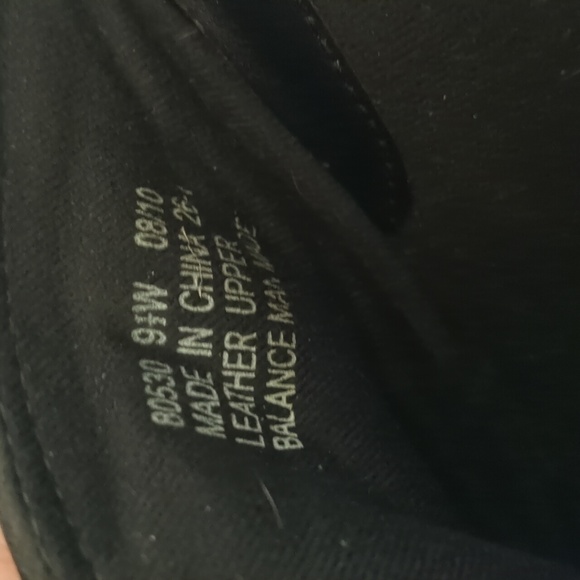 Clarks Black Leather 2.5" Heel  Mule Shoe. Size 9.5 wide - Picture 5 of 6